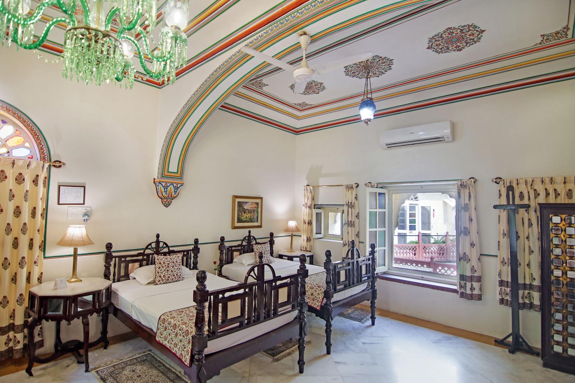 Alsisar Haveli - Heritage Hotel Джайпур Екстериор снимка