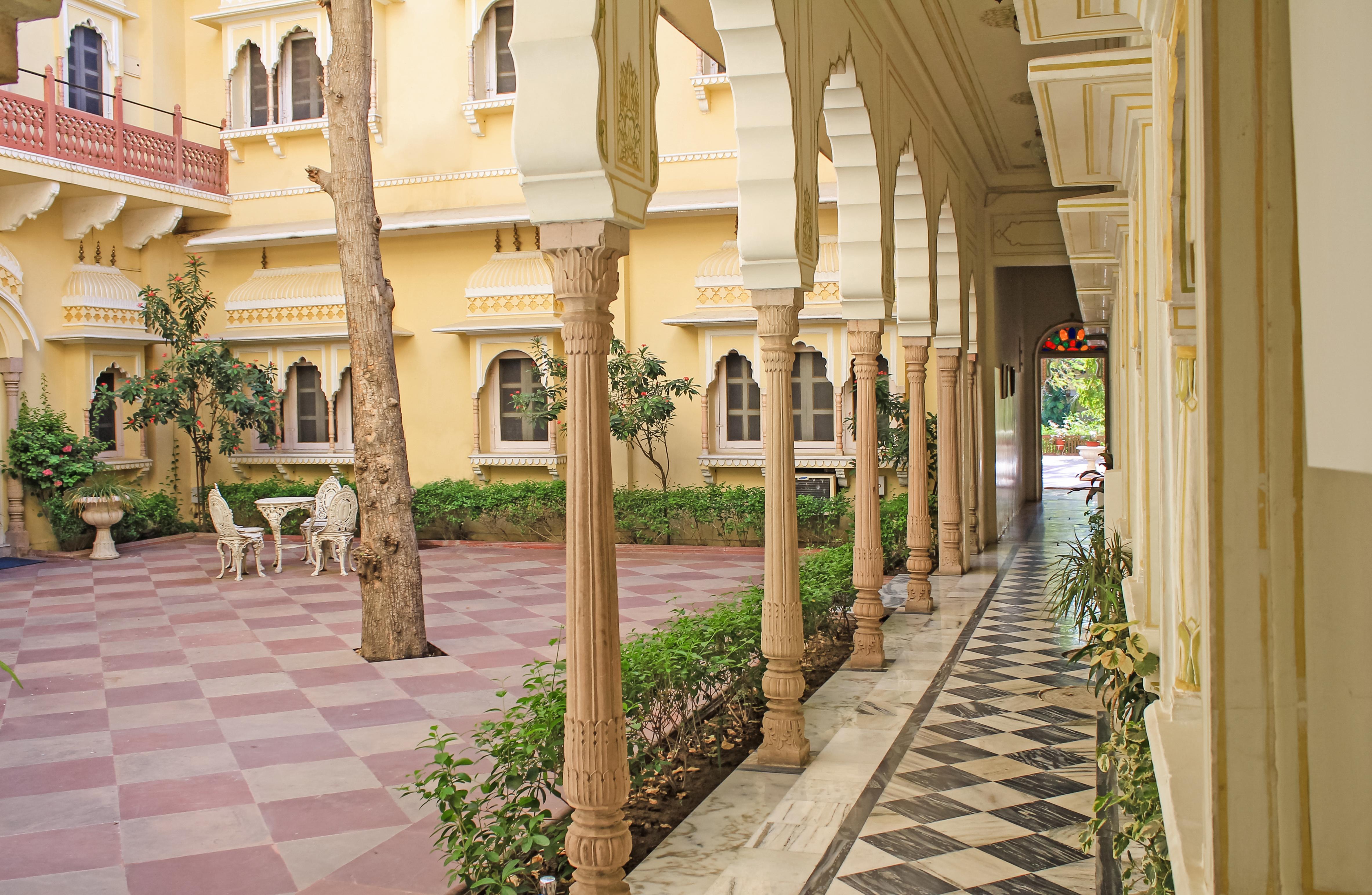 Alsisar Haveli - Heritage Hotel Джайпур Екстериор снимка